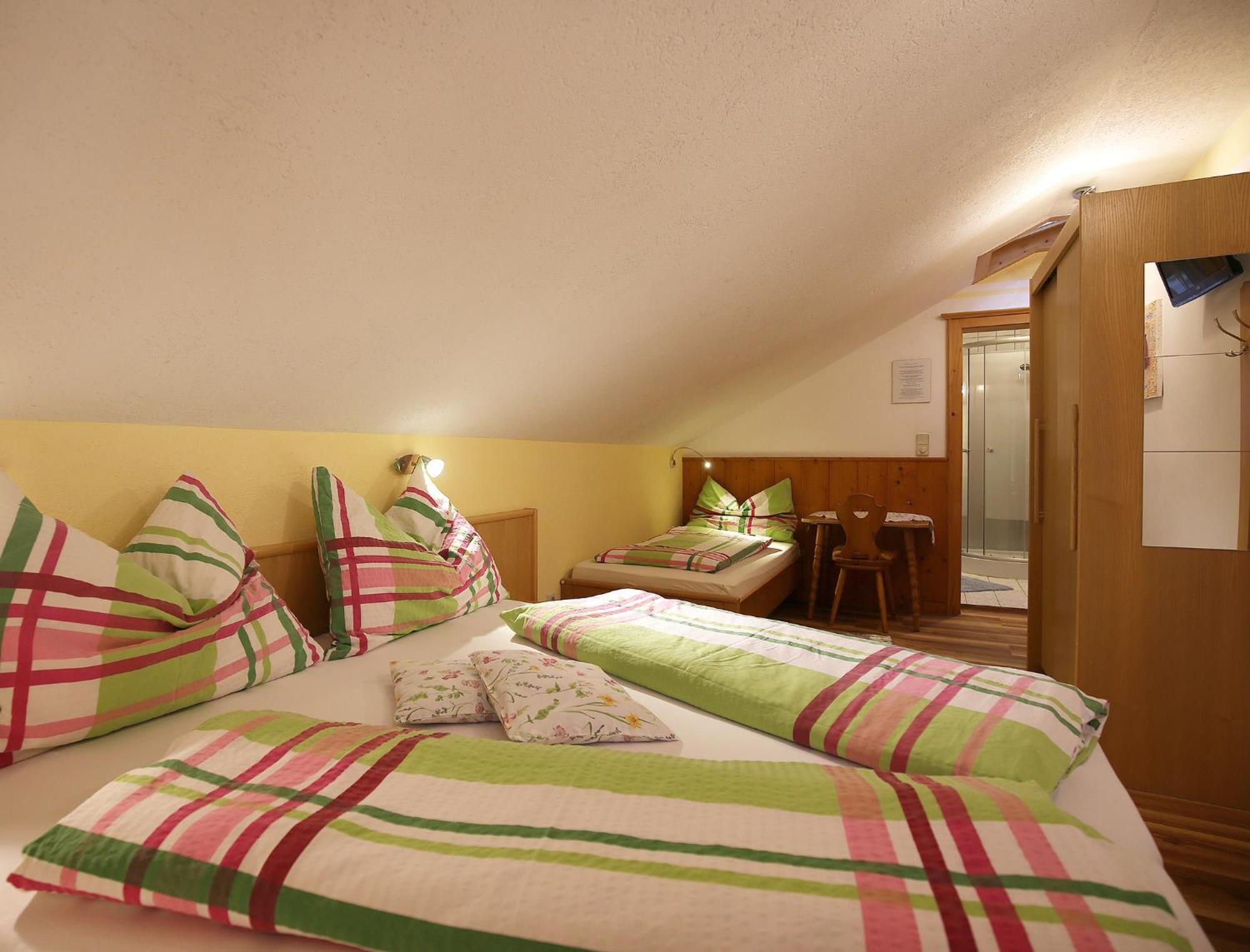 Haufhof-Pension Am Bauernhof, Haus Im Ennstal Bei Schladming ภายนอก รูปภาพ