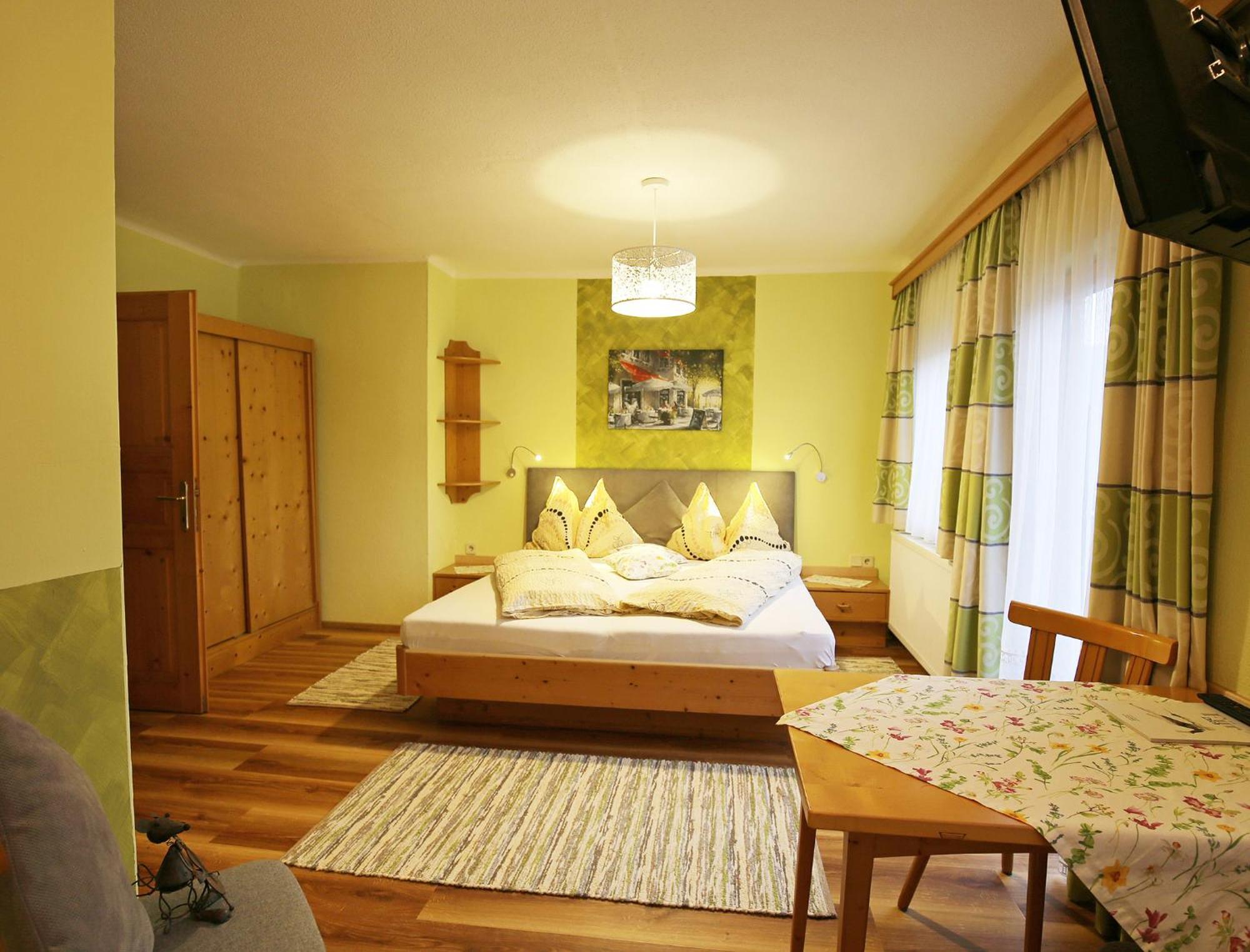 Haufhof-Pension Am Bauernhof, Haus Im Ennstal Bei Schladming ภายนอก รูปภาพ